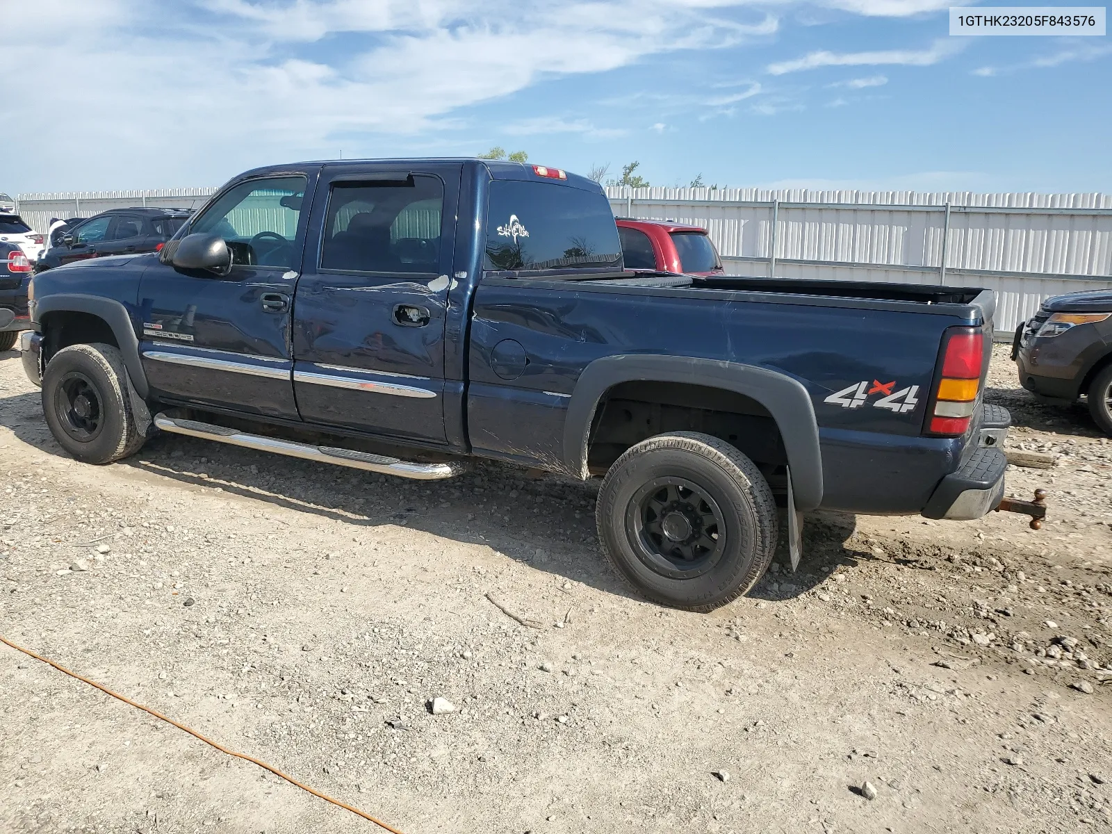 2005 GMC Sierra K2500 Heavy Duty VIN: 1GTHK23205F843576 Lot: 66100724