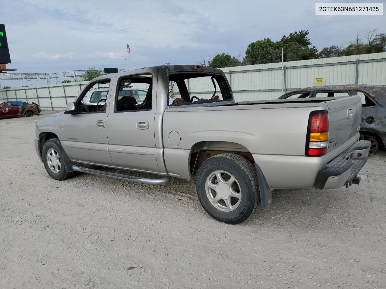 2005 GMC Sierra K1500 Denali VIN: 2GTEK63N651271425 Lot: 66397764