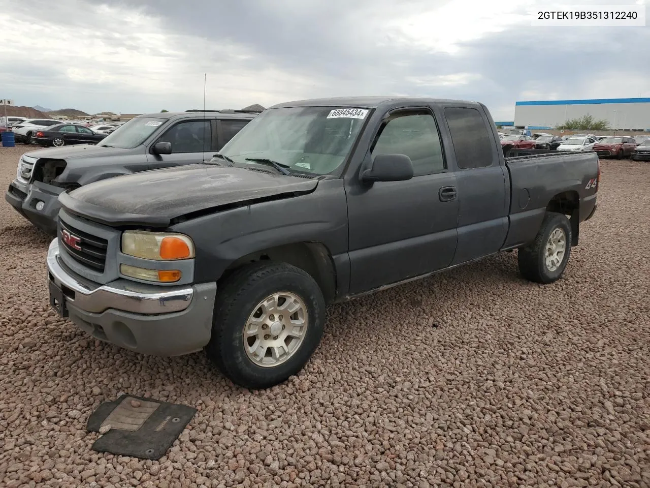 2005 GMC New Sierra K1500 VIN: 2GTEK19B351312240 Lot: 68845434