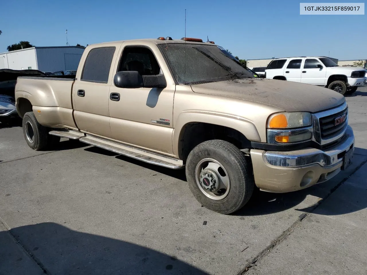 2005 GMC New Sierra K3500 VIN: 1GTJK33215F859017 Lot: 69270374