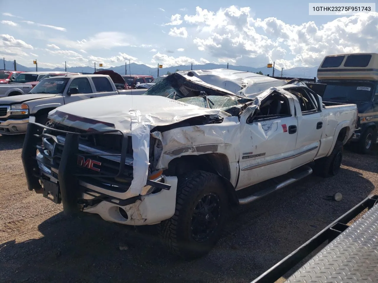 2005 GMC Sierra K2500 Heavy Duty VIN: 1GTHK23275F951743 Lot: 69726854