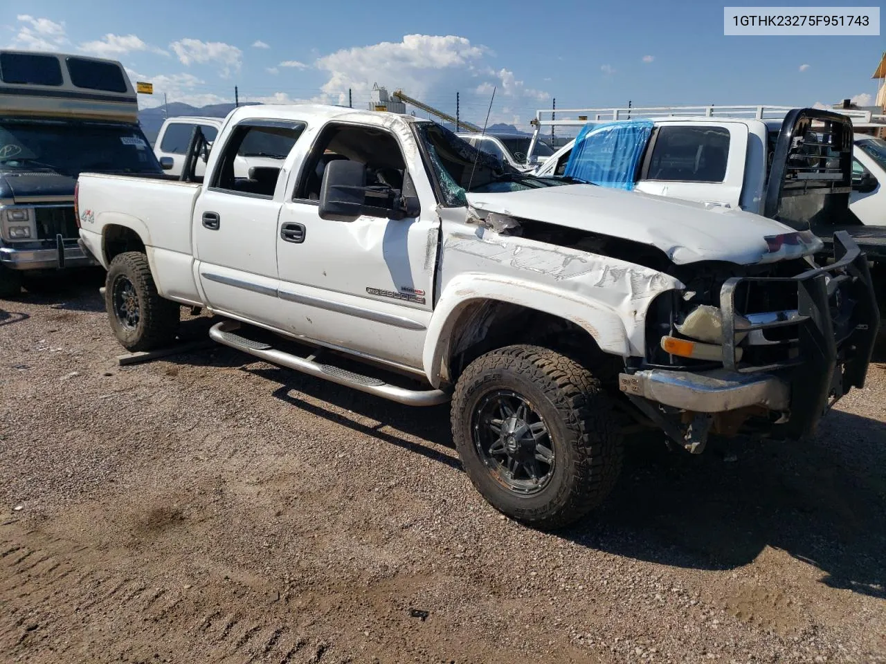 2005 GMC Sierra K2500 Heavy Duty VIN: 1GTHK23275F951743 Lot: 69726854