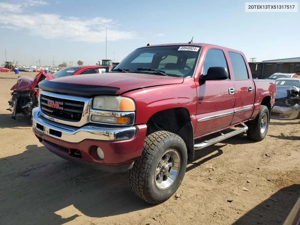 2005 GMC New Sierra K1500 VIN: 2GTEK13TX51317517 Lot: 69948924