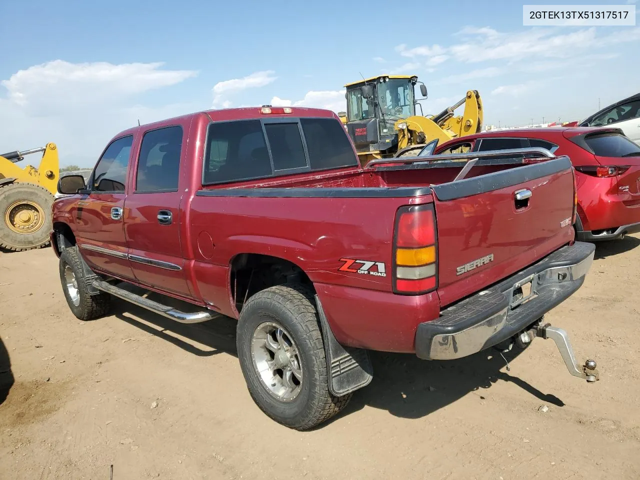 2005 GMC New Sierra K1500 VIN: 2GTEK13TX51317517 Lot: 69948924