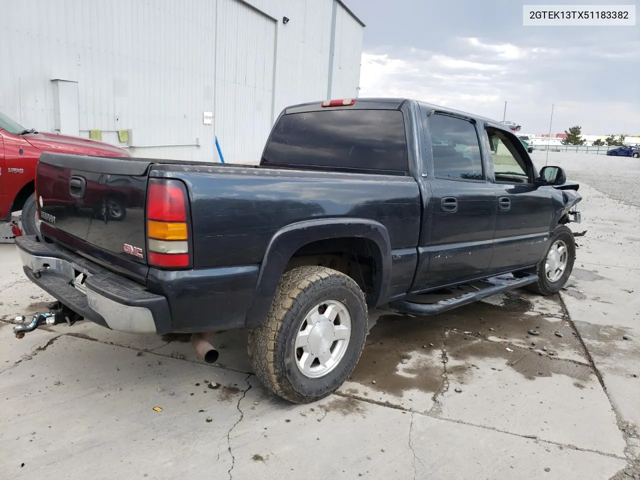 2005 GMC New Sierra K1500 VIN: 2GTEK13TX51183382 Lot: 70276174