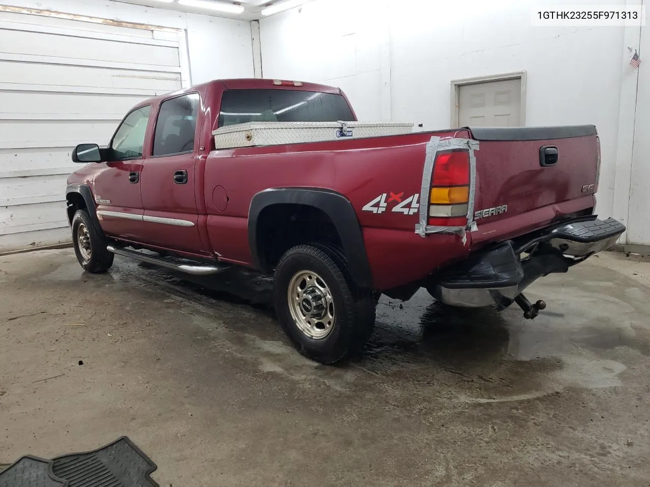 2005 GMC Sierra K2500 Heavy Duty VIN: 1GTHK23255F971313 Lot: 70483524