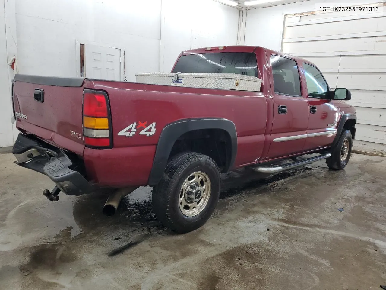 2005 GMC Sierra K2500 Heavy Duty VIN: 1GTHK23255F971313 Lot: 70483524