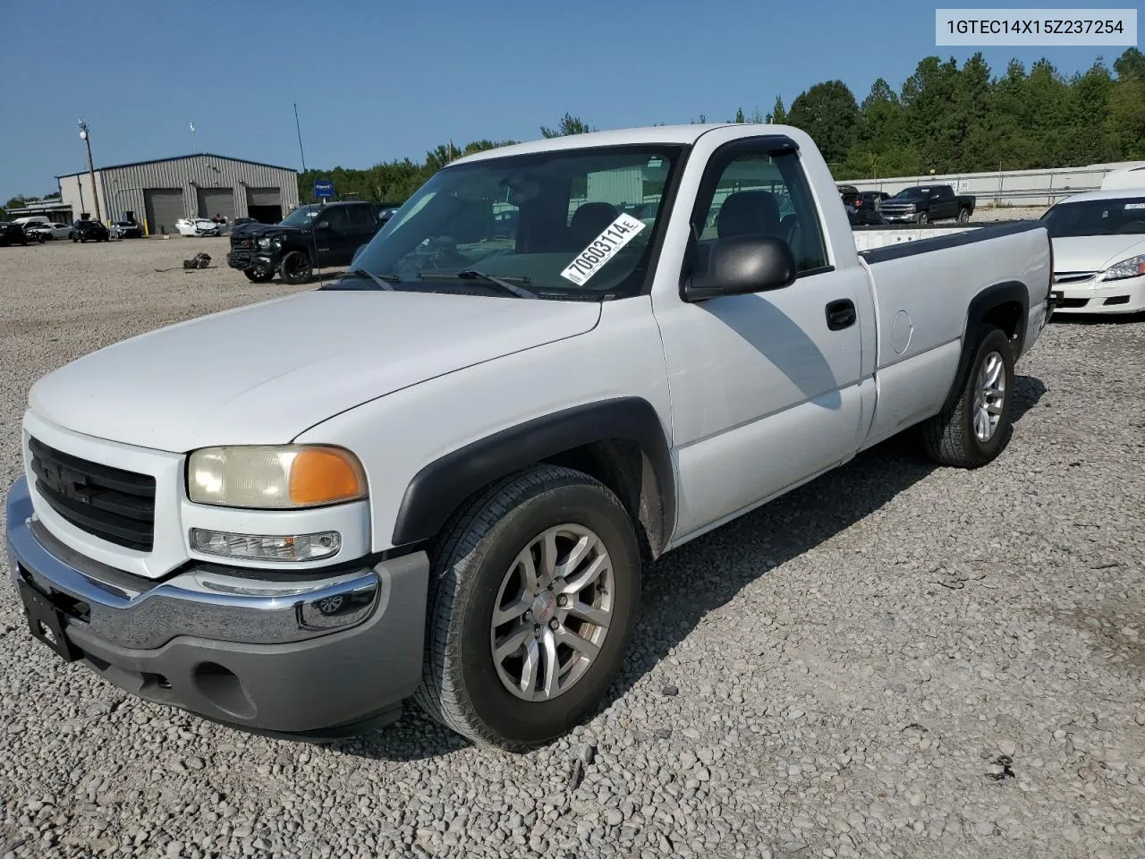 2005 GMC New Sierra C1500 VIN: 1GTEC14X15Z237254 Lot: 70603114