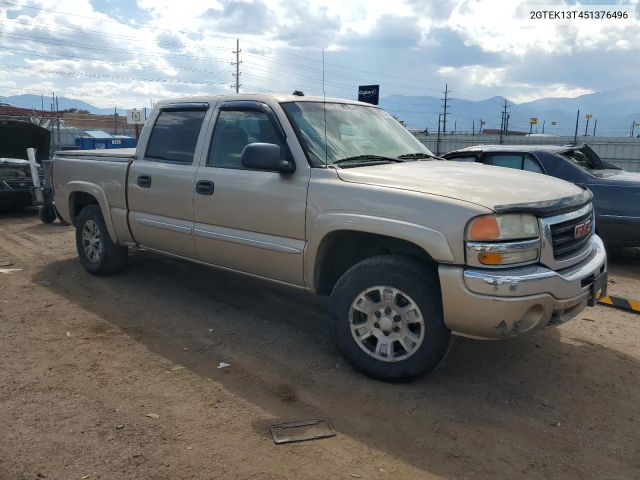 2005 GMC New Sierra K1500 VIN: 2GTEK13T451376496 Lot: 70885434