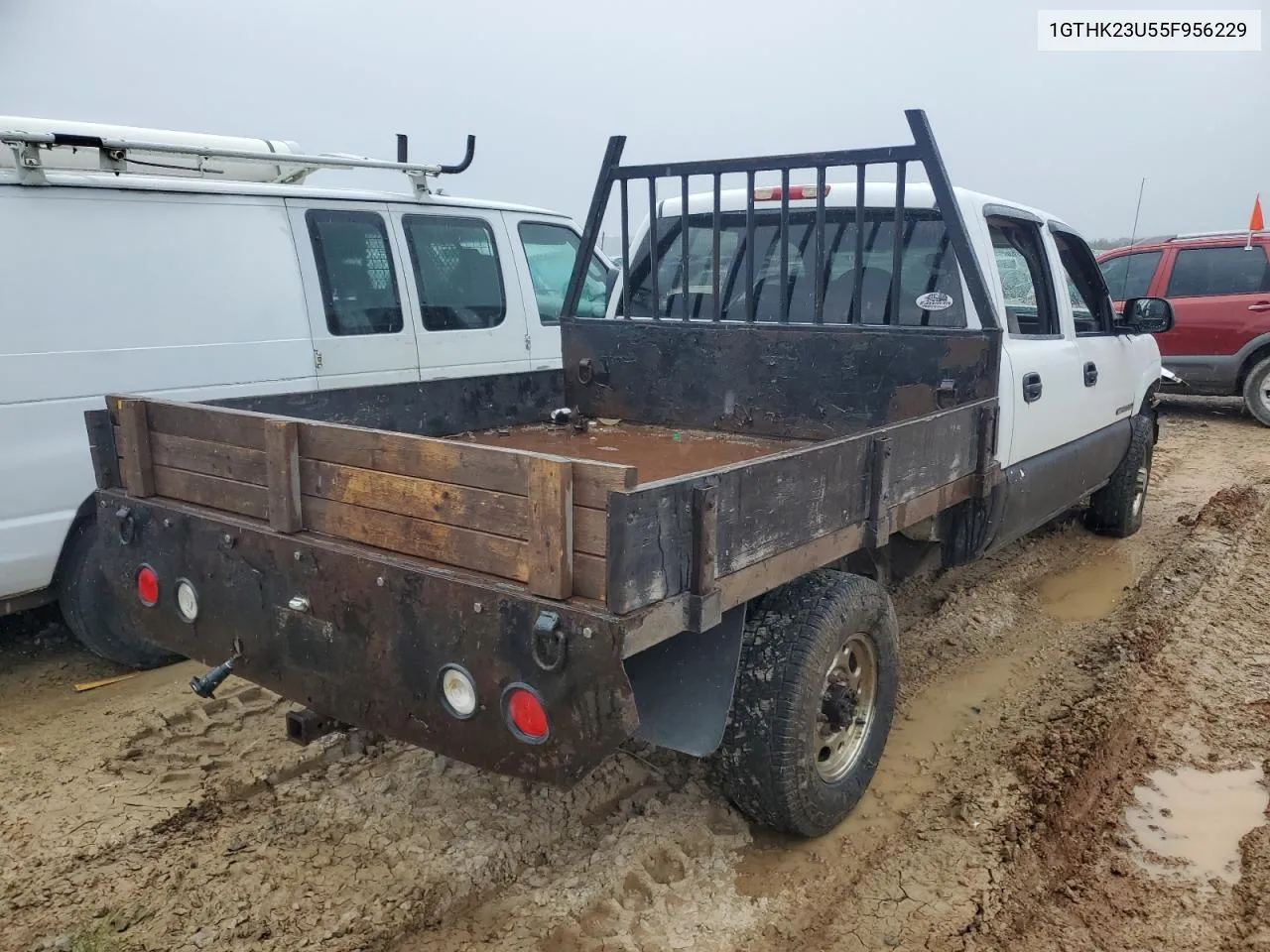 2005 GMC Sierra K2500 Heavy Duty VIN: 1GTHK23U55F956229 Lot: 71097874