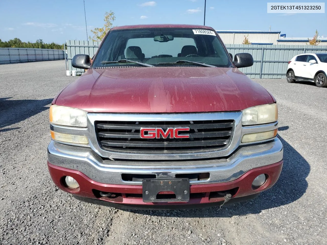 2005 GMC New Sierra K1500 VIN: 2GTEK13T451323250 Lot: 71808524