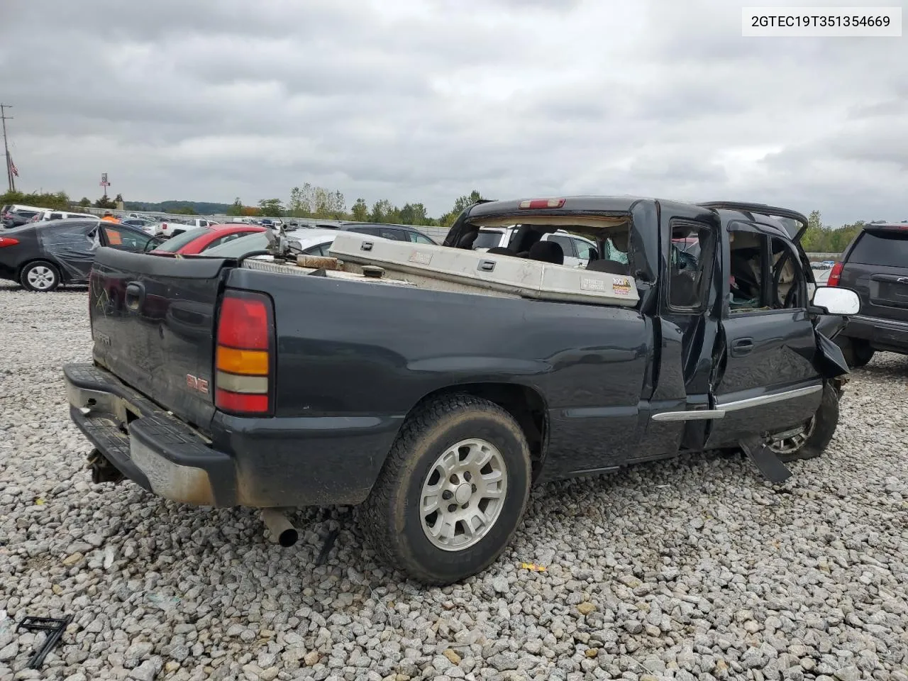 2005 GMC New Sierra C1500 VIN: 2GTEC19T351354669 Lot: 72243434