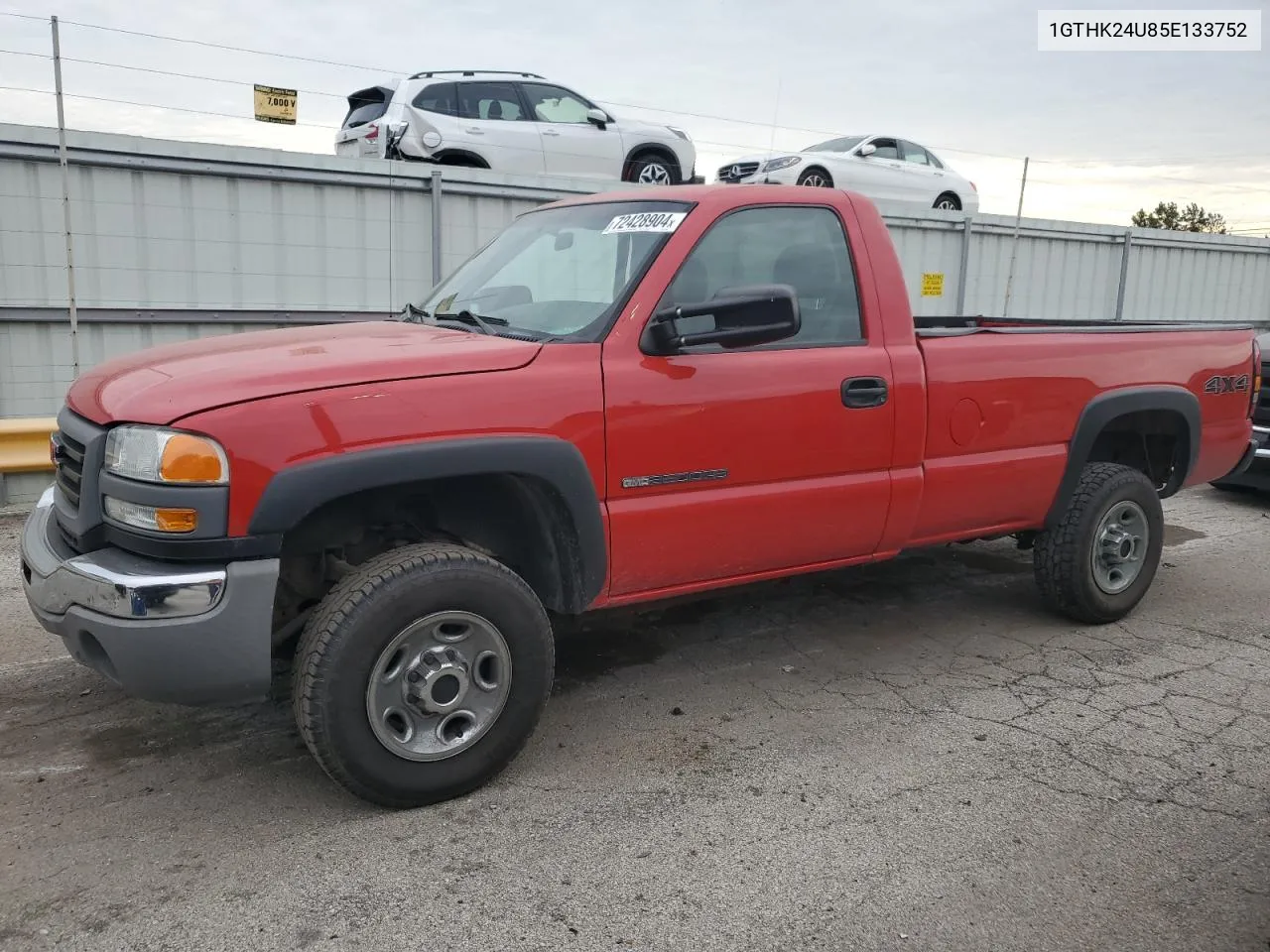 2005 GMC Sierra K2500 Heavy Duty VIN: 1GTHK24U85E133752 Lot: 72428904