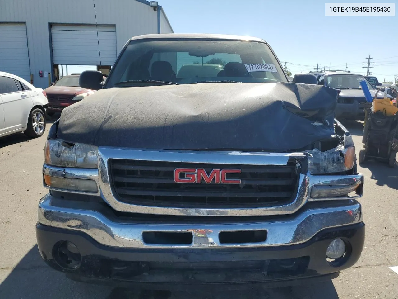 2005 GMC New Sierra K1500 VIN: 1GTEK19B45E195430 Lot: 72702004