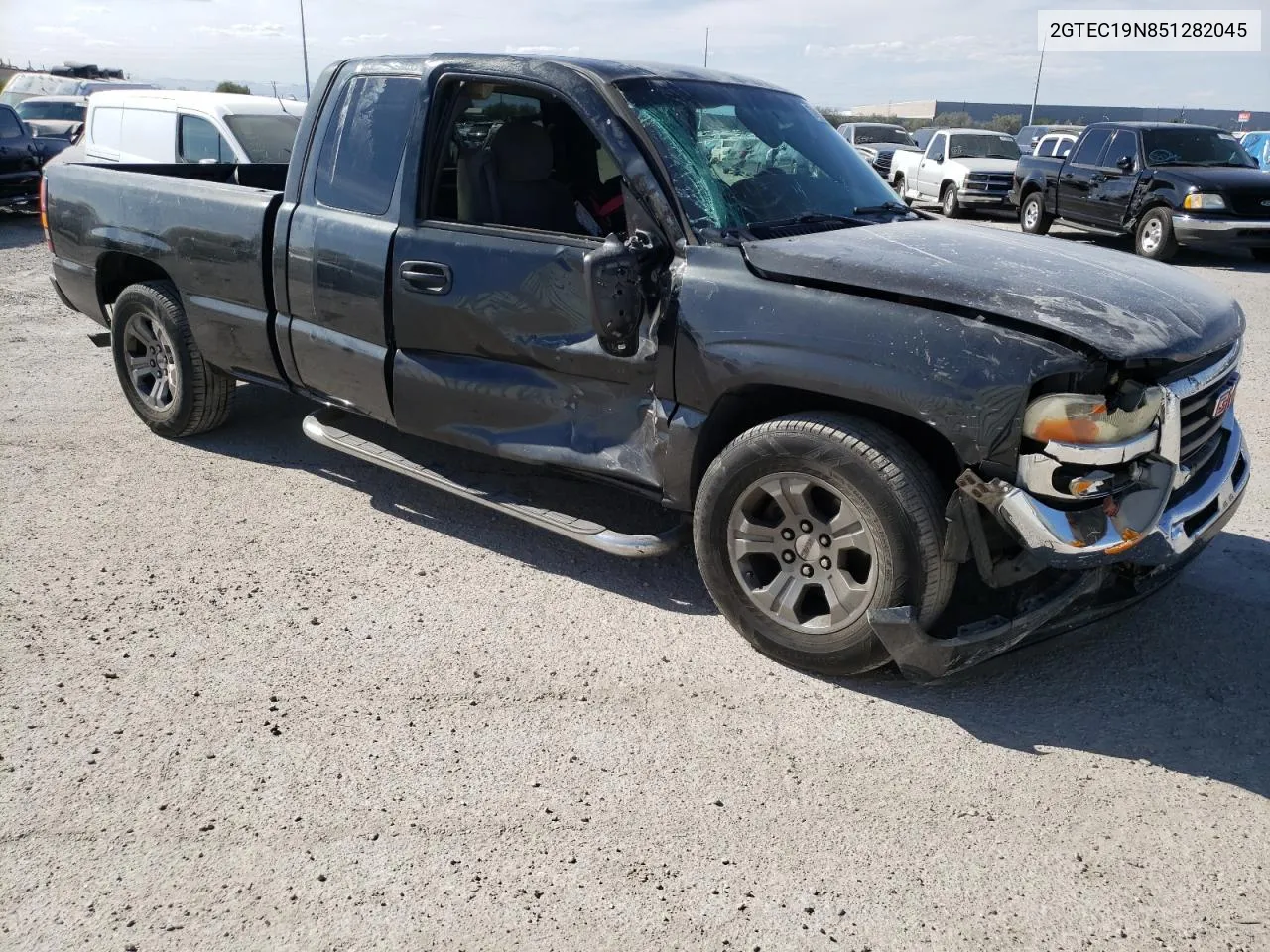 2005 GMC New Sierra C1500 VIN: 2GTEC19N851282045 Lot: 72844354