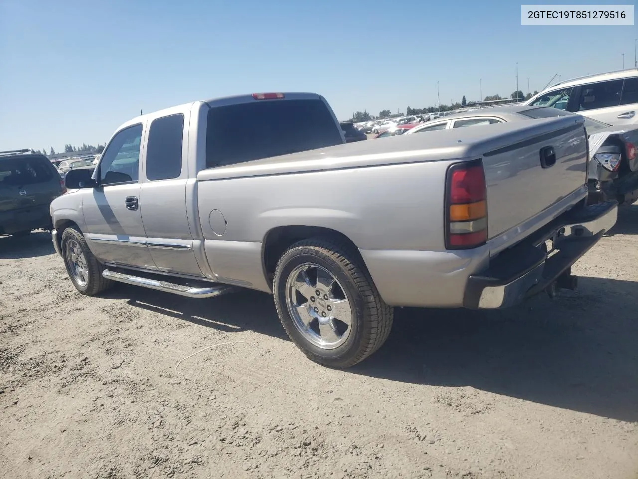 2005 GMC New Sierra C1500 VIN: 2GTEC19T851279516 Lot: 73254234