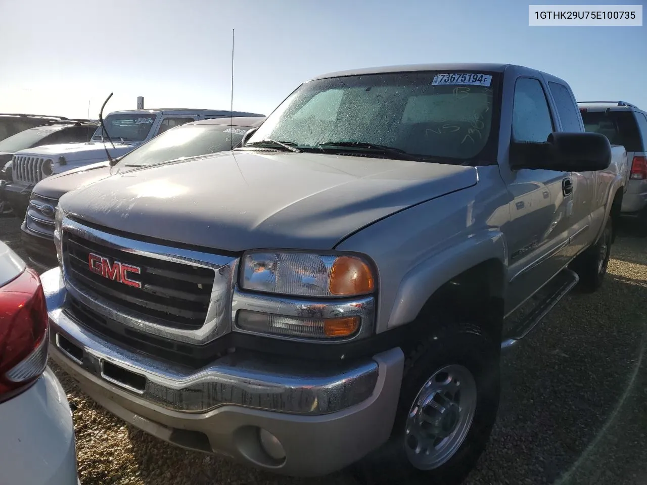 2005 GMC Sierra K2500 Heavy Duty VIN: 1GTHK29U75E100735 Lot: 73675194