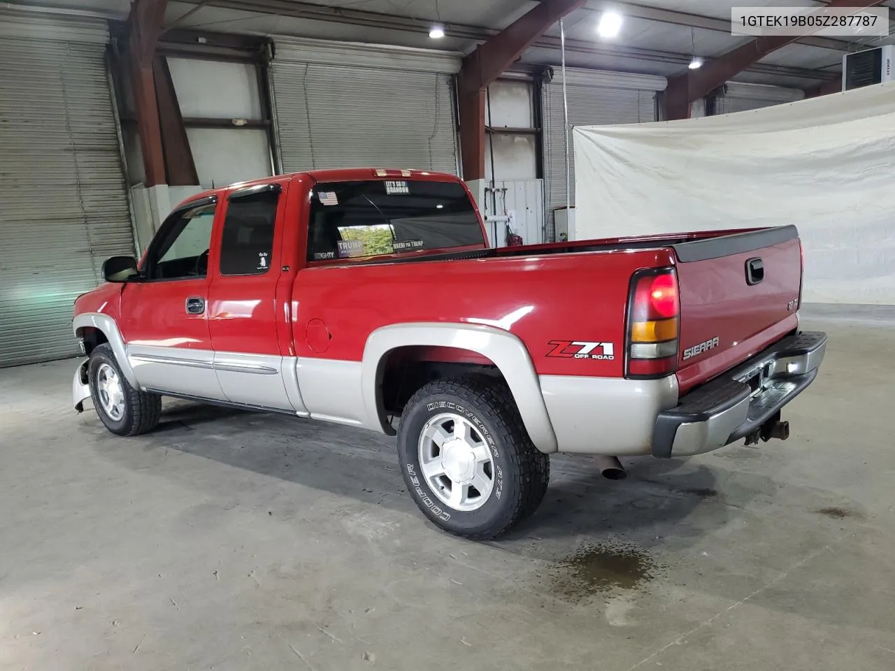 2005 GMC New Sierra K1500 VIN: 1GTEK19B05Z287787 Lot: 73686314