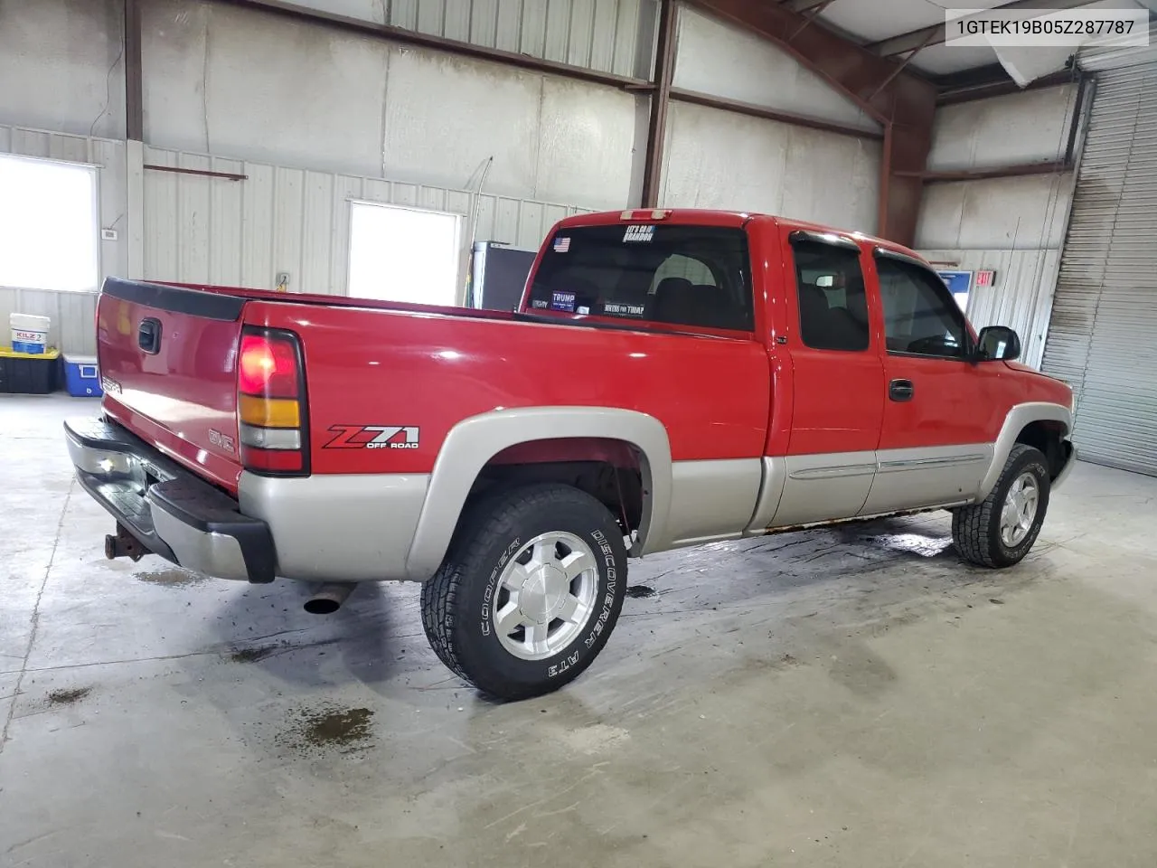 2005 GMC New Sierra K1500 VIN: 1GTEK19B05Z287787 Lot: 73686314