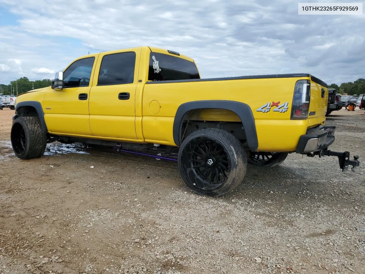 2005 GMC Sierra K2500 Heavy Duty VIN: 1GTHK23265F929569 Lot: 73844404