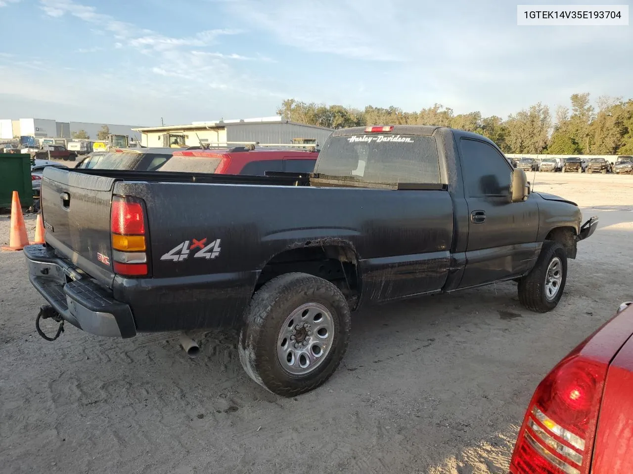 2005 GMC New Sierra K1500 VIN: 1GTEK14V35E193704 Lot: 74031264