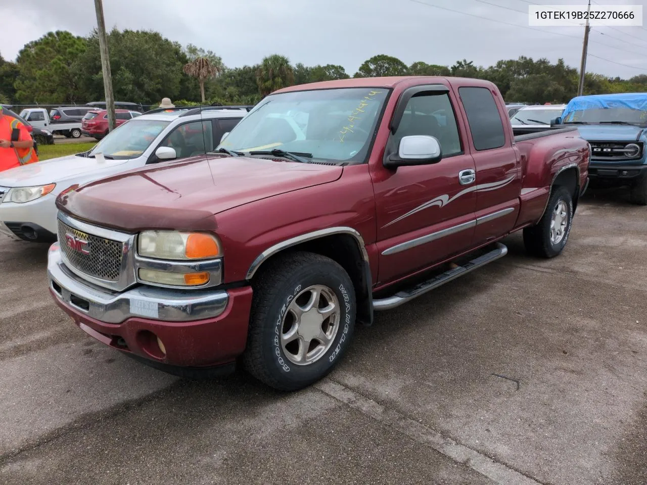 2005 GMC New Sierra K1500 VIN: 1GTEK19B25Z270666 Lot: 74049944