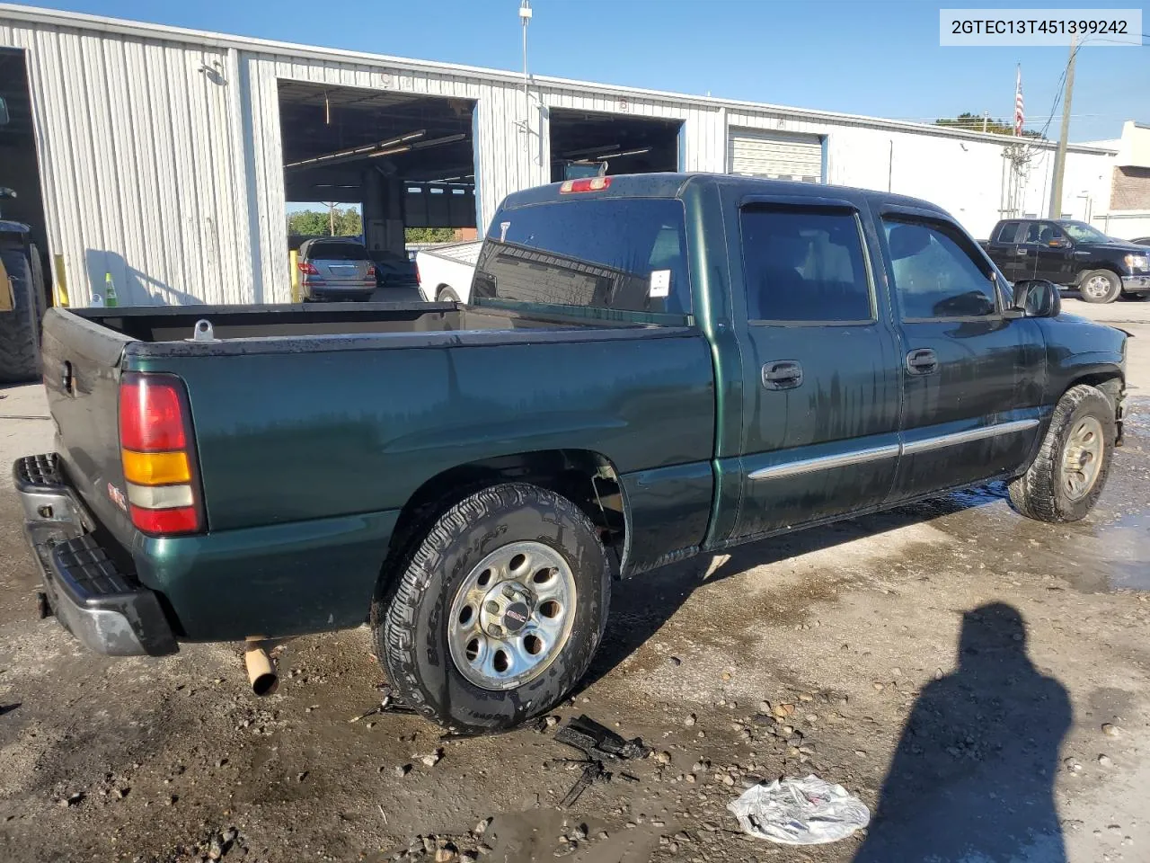 2005 GMC New Sierra C1500 VIN: 2GTEC13T451399242 Lot: 74941554