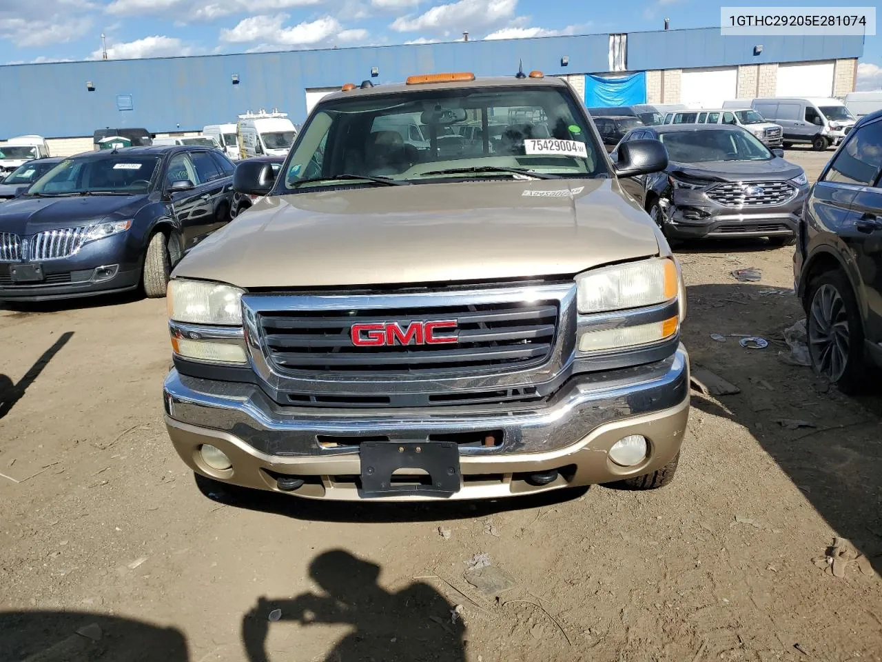 2005 GMC Sierra C2500 Heavy Duty VIN: 1GTHC29205E281074 Lot: 75429004