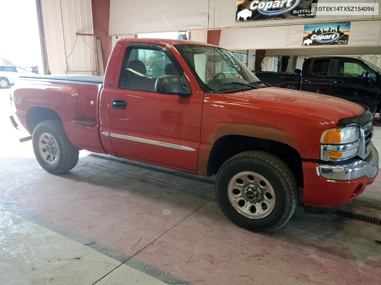 2005 GMC New Sierra K1500 VIN: 1GTEK14TX5Z154096 Lot: 75573954