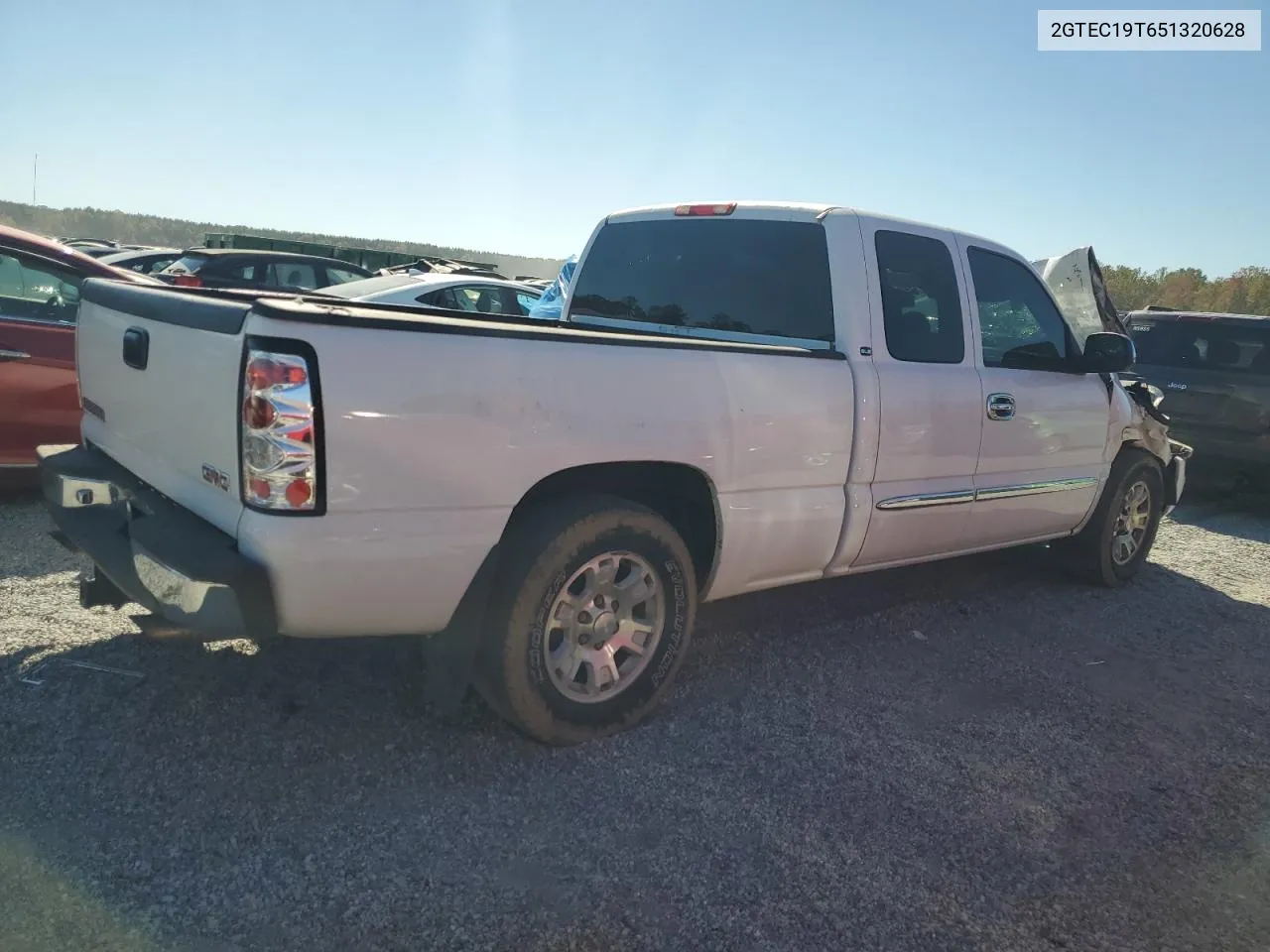 2005 GMC New Sierra C1500 VIN: 2GTEC19T651320628 Lot: 75804334