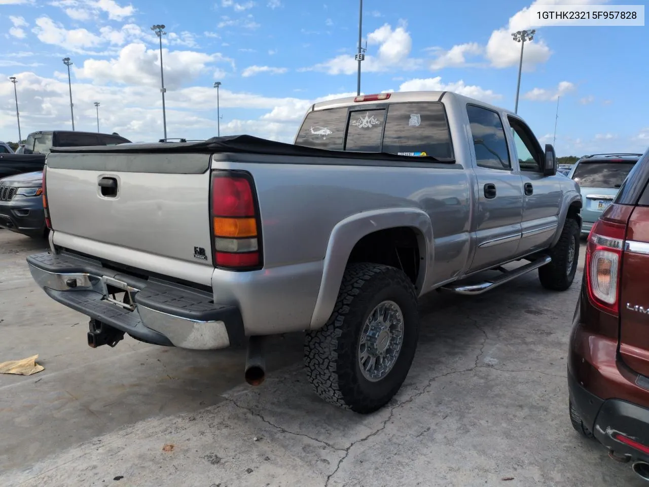 2005 GMC Sierra K2500 Heavy Duty VIN: 1GTHK23215F957828 Lot: 75952744