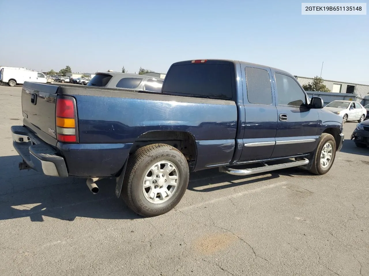 2005 GMC New Sierra K1500 VIN: 2GTEK19B651135148 Lot: 76094804