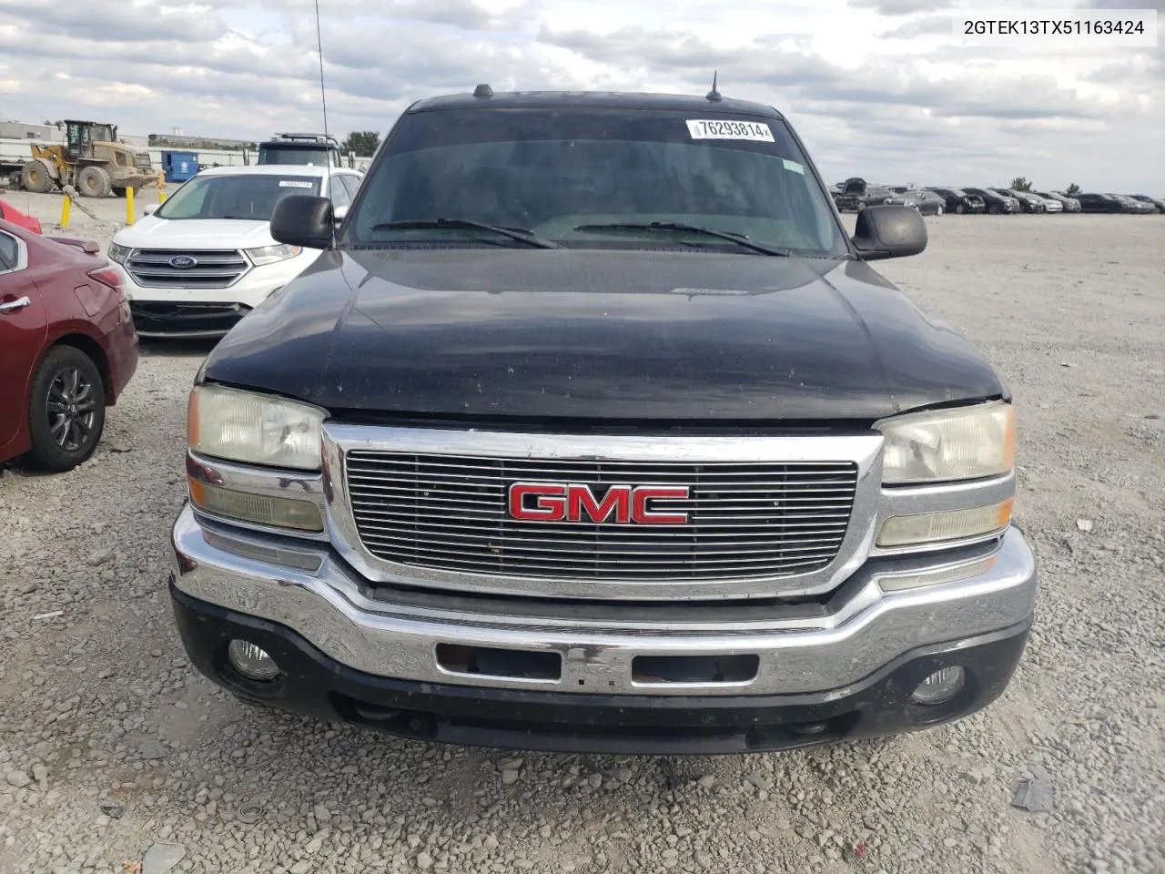 2005 GMC New Sierra K1500 VIN: 2GTEK13TX51163424 Lot: 76293814