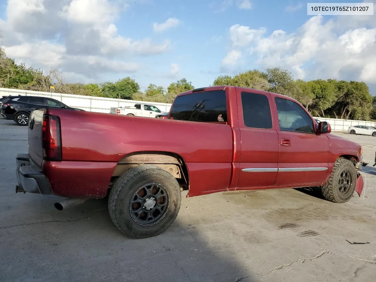 2005 GMC New Sierra C1500 VIN: 1GTEC19T65Z101207 Lot: 76667644