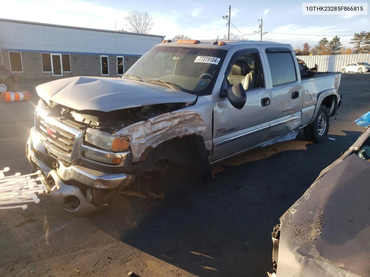 2005 GMC Sierra K2500 Heavy Duty VIN: 1GTHK23285F866815 Lot: 77379104