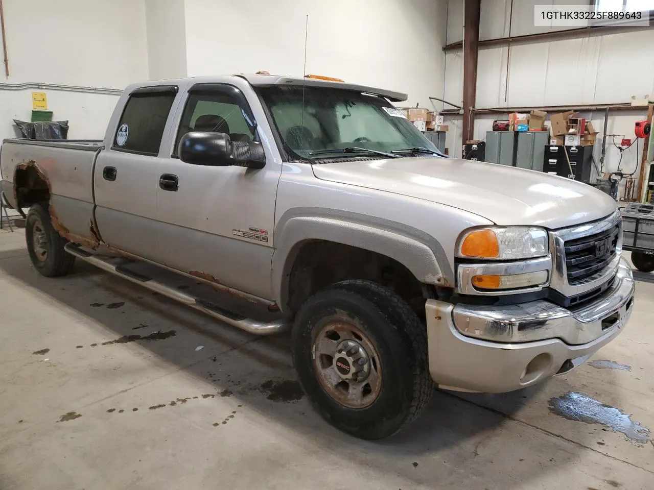 2005 GMC New Sierra K3500 VIN: 1GTHK33225F889643 Lot: 80901154