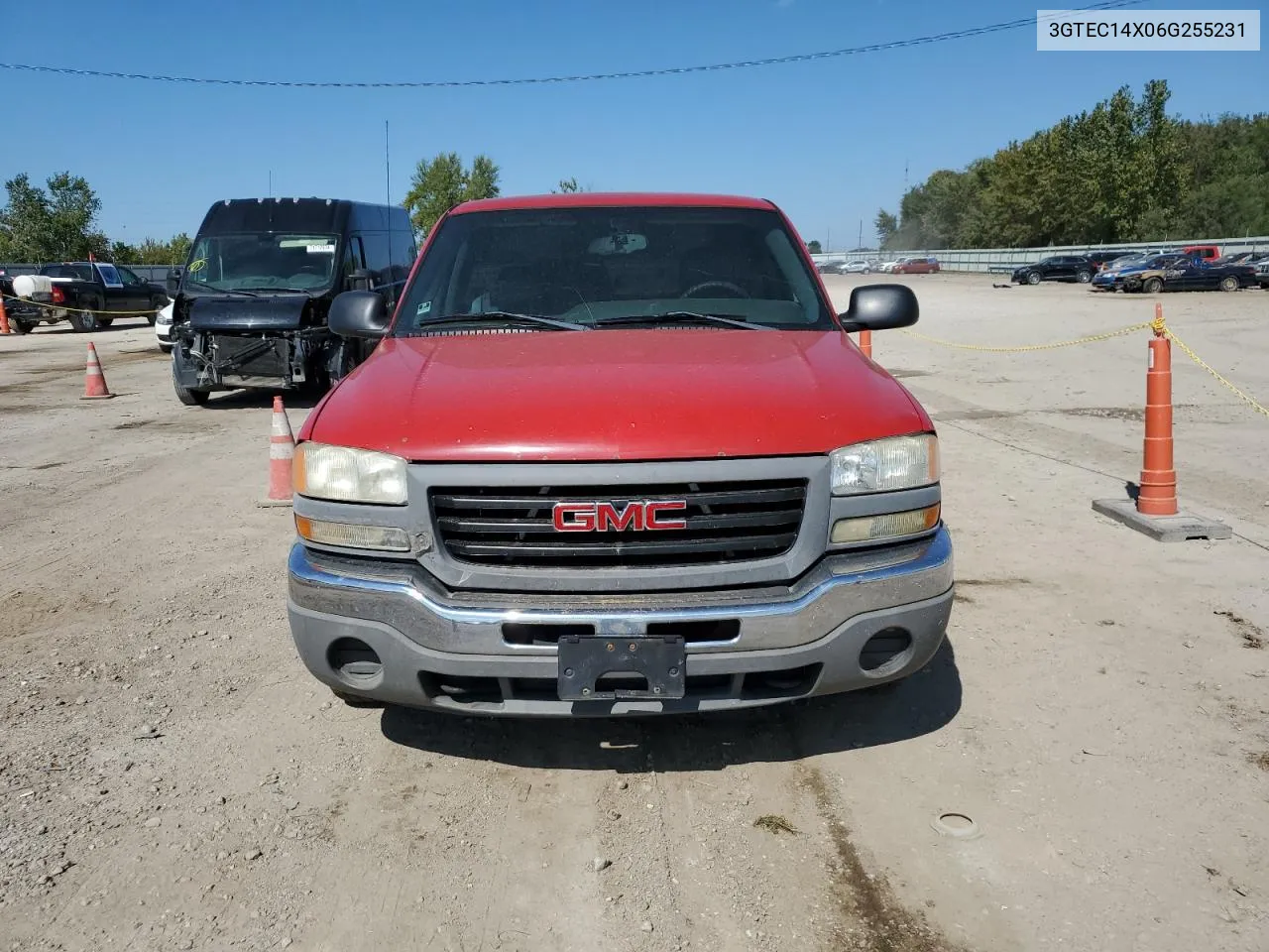 2006 GMC New Sierra C1500 VIN: 3GTEC14X06G255231 Lot: 72630804