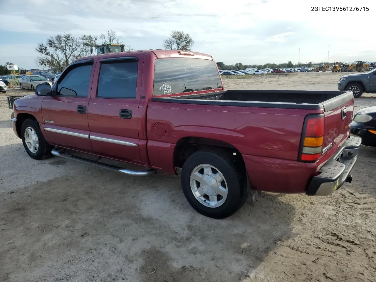 2006 GMC New Sierra C1500 VIN: 2GTEC13V561276715 Lot: 73688084