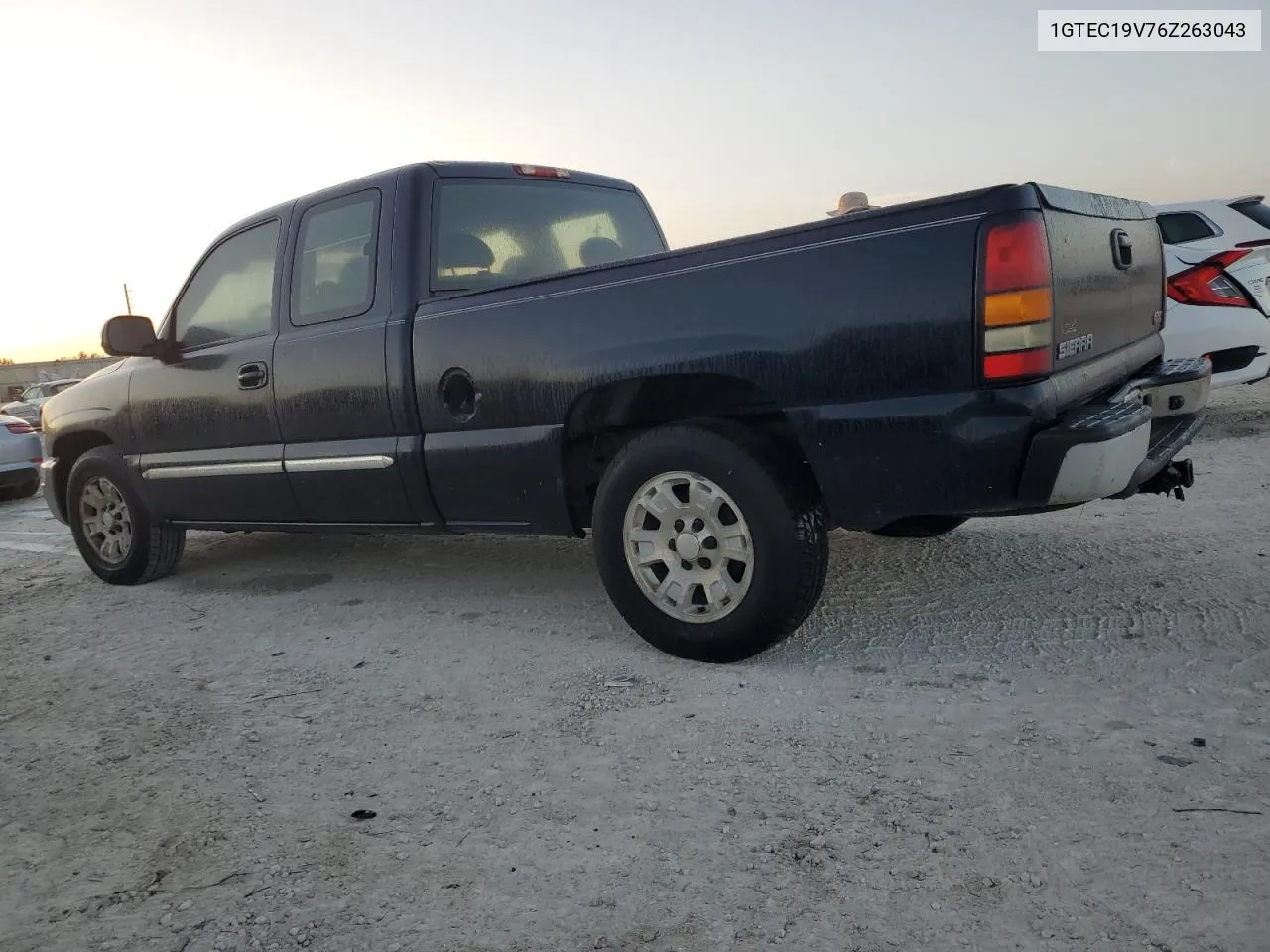 2006 GMC New Sierra C1500 VIN: 1GTEC19V76Z263043 Lot: 75045924