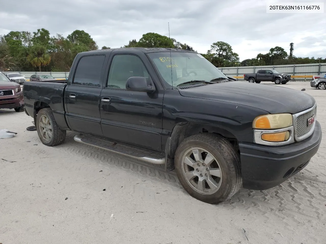 2006 GMC Sierra K1500 Denali VIN: 2GTEK63N161166776 Lot: 76421984