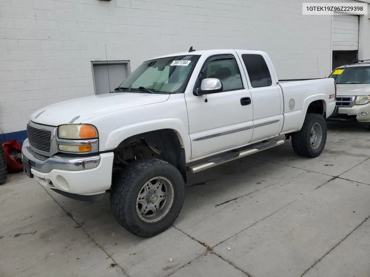 2006 GMC New Sierra K1500 VIN: 1GTEK19Z96Z229398 Lot: 76571704