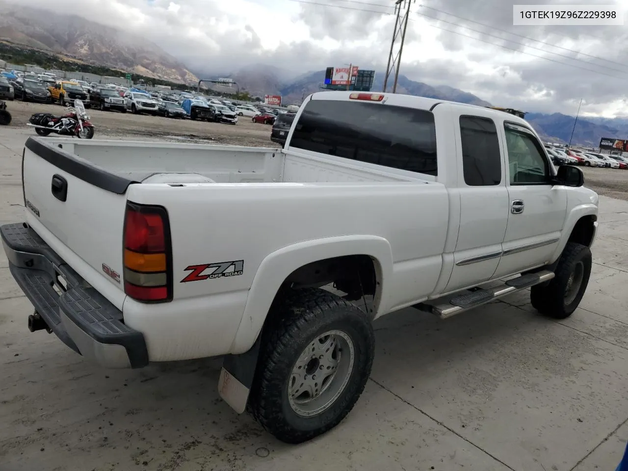 2006 GMC New Sierra K1500 VIN: 1GTEK19Z96Z229398 Lot: 76571704