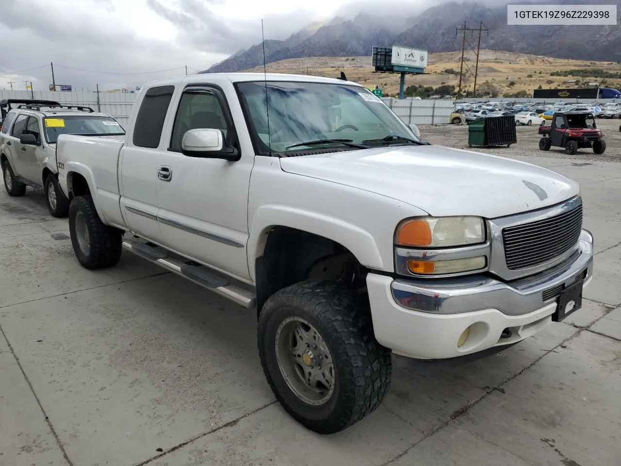 2006 GMC New Sierra K1500 VIN: 1GTEK19Z96Z229398 Lot: 76571704