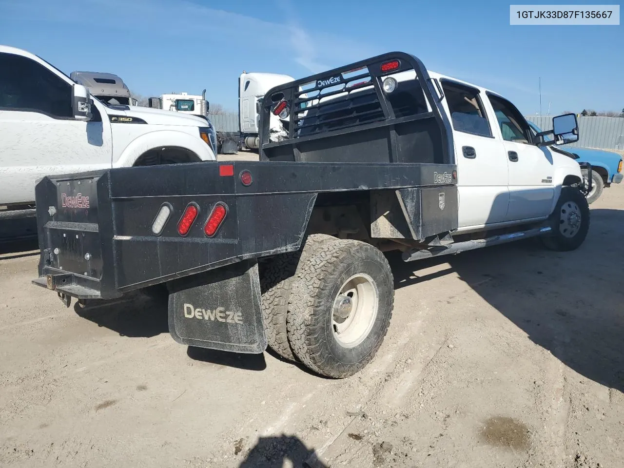 2007 GMC New Sierra K3500 VIN: 1GTJK33D87F135667 Lot: 42048634