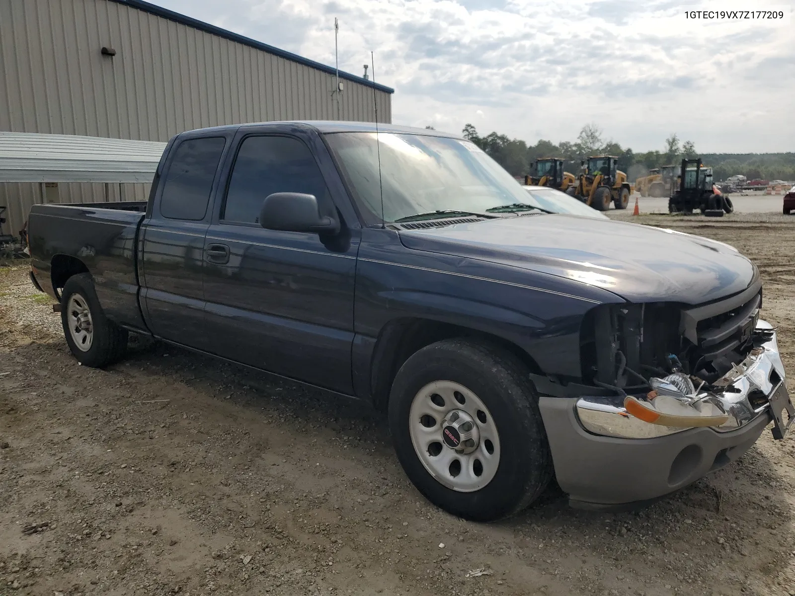 2007 GMC New Sierra C1500 Classic VIN: 1GTEC19VX7Z177209 Lot: 67325614