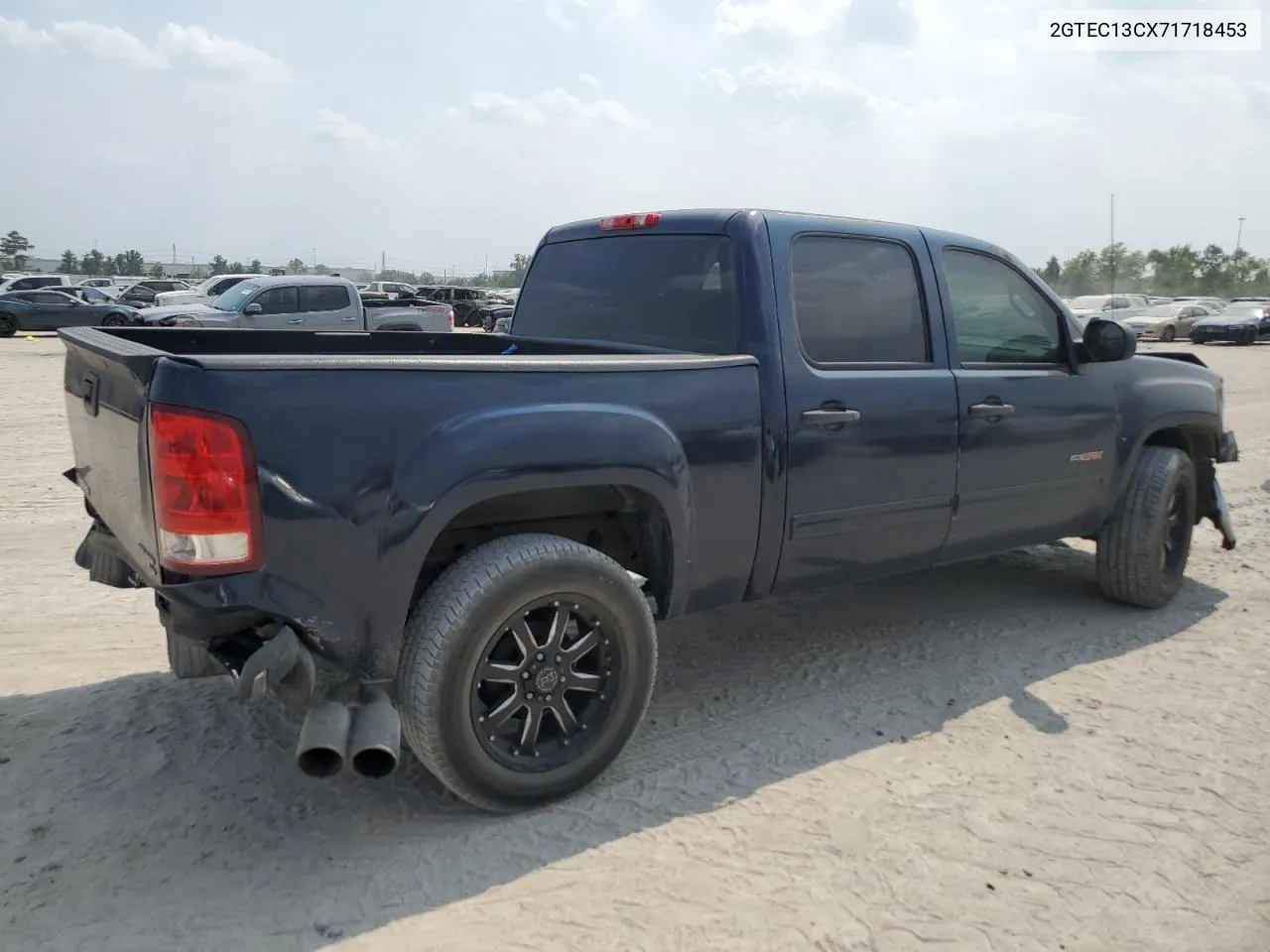 2007 GMC New Sierra C1500 VIN: 2GTEC13CX71718453 Lot: 68432874