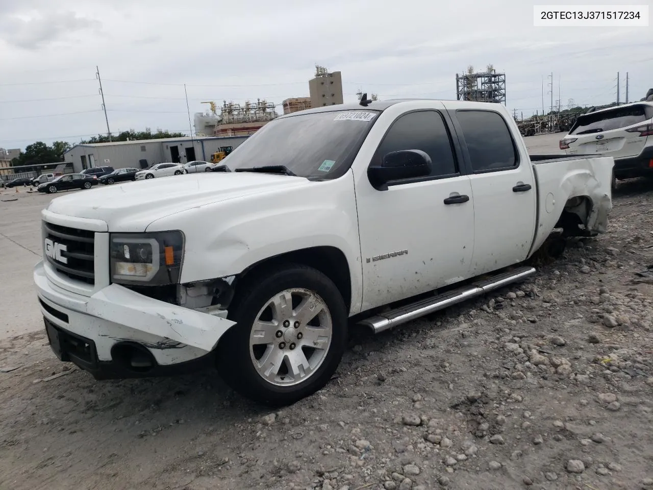 2007 GMC New Sierra C1500 VIN: 2GTEC13J371517234 Lot: 69721024