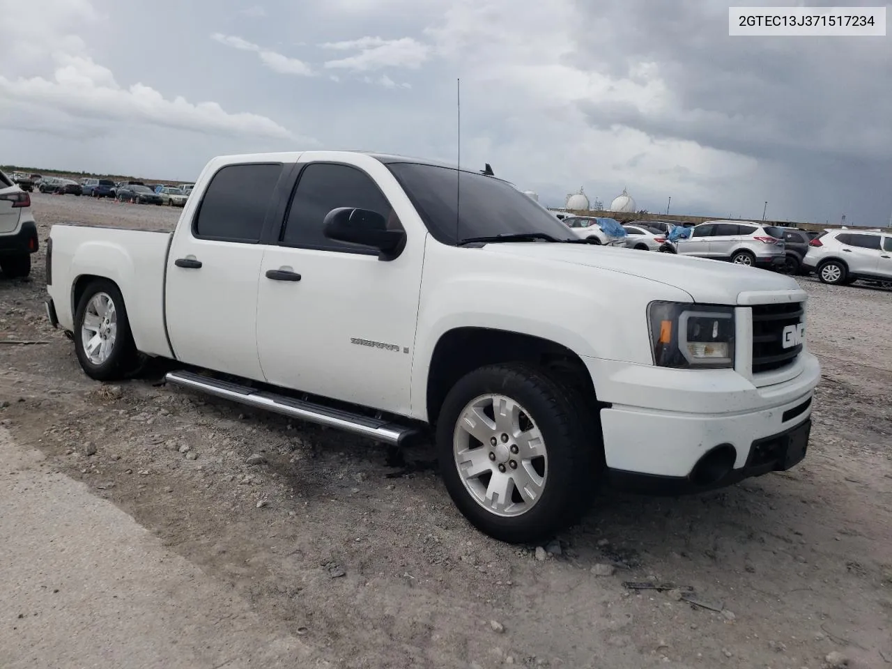 2007 GMC New Sierra C1500 VIN: 2GTEC13J371517234 Lot: 69721024