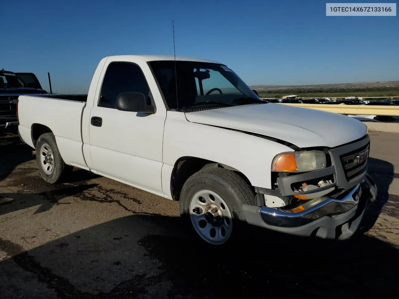 2007 GMC New Sierra C1500 Classic VIN: 1GTEC14X67Z133166 Lot: 69849244