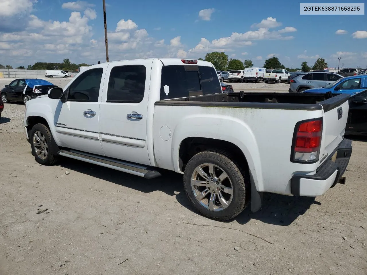 2007 GMC New Sierra Denali VIN: 2GTEK638871658295 Lot: 70327344